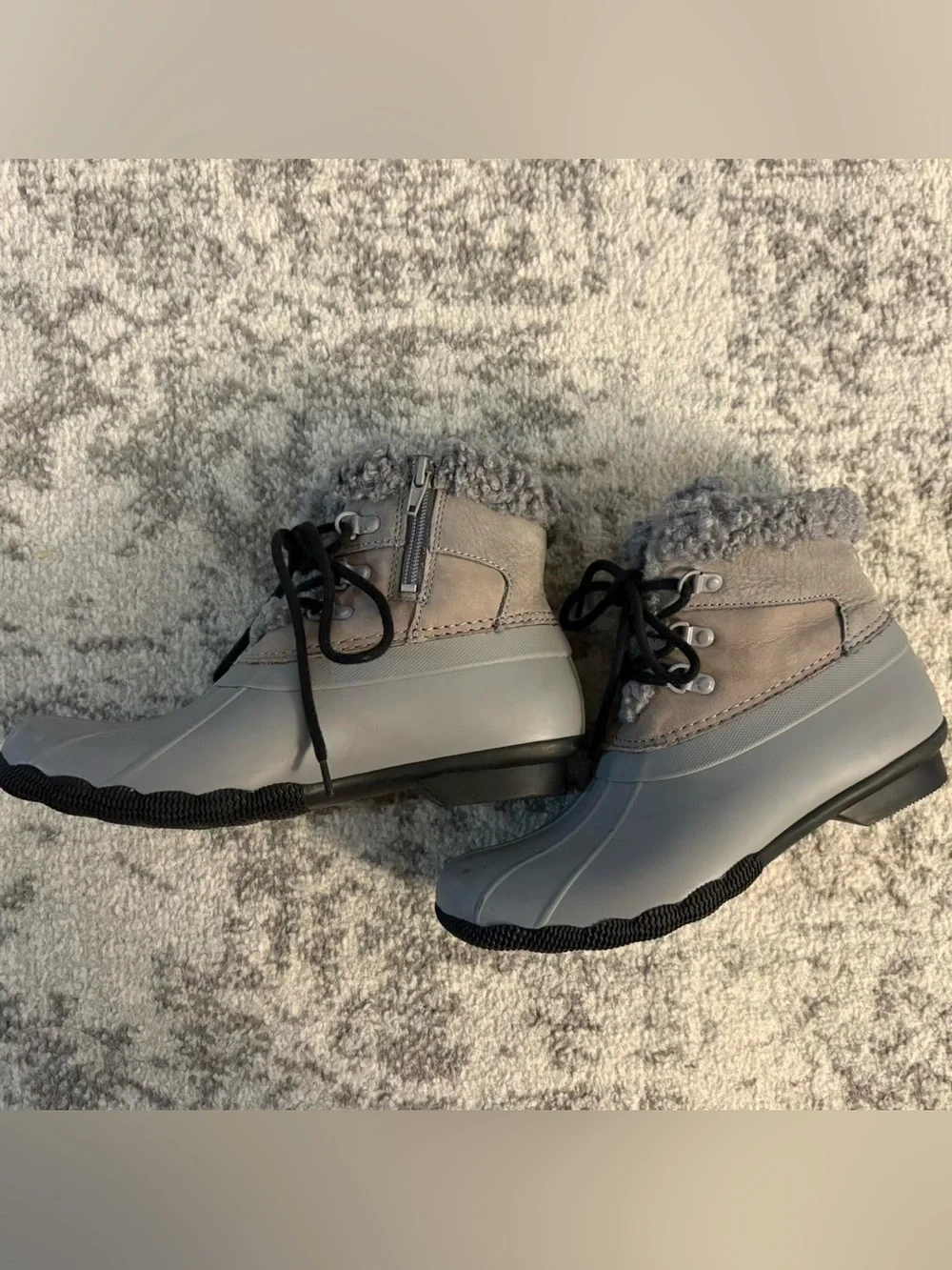 Women’s Size 8 Sperry Grey Duck Boots